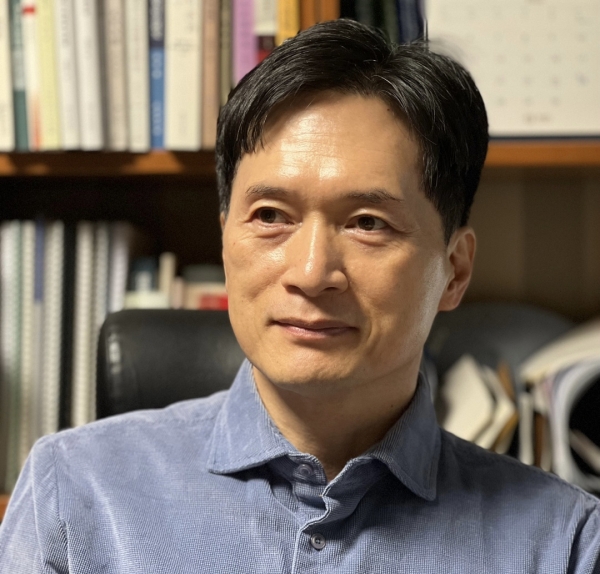 최재영 교수(중국언어문화학부 학과장) 사진